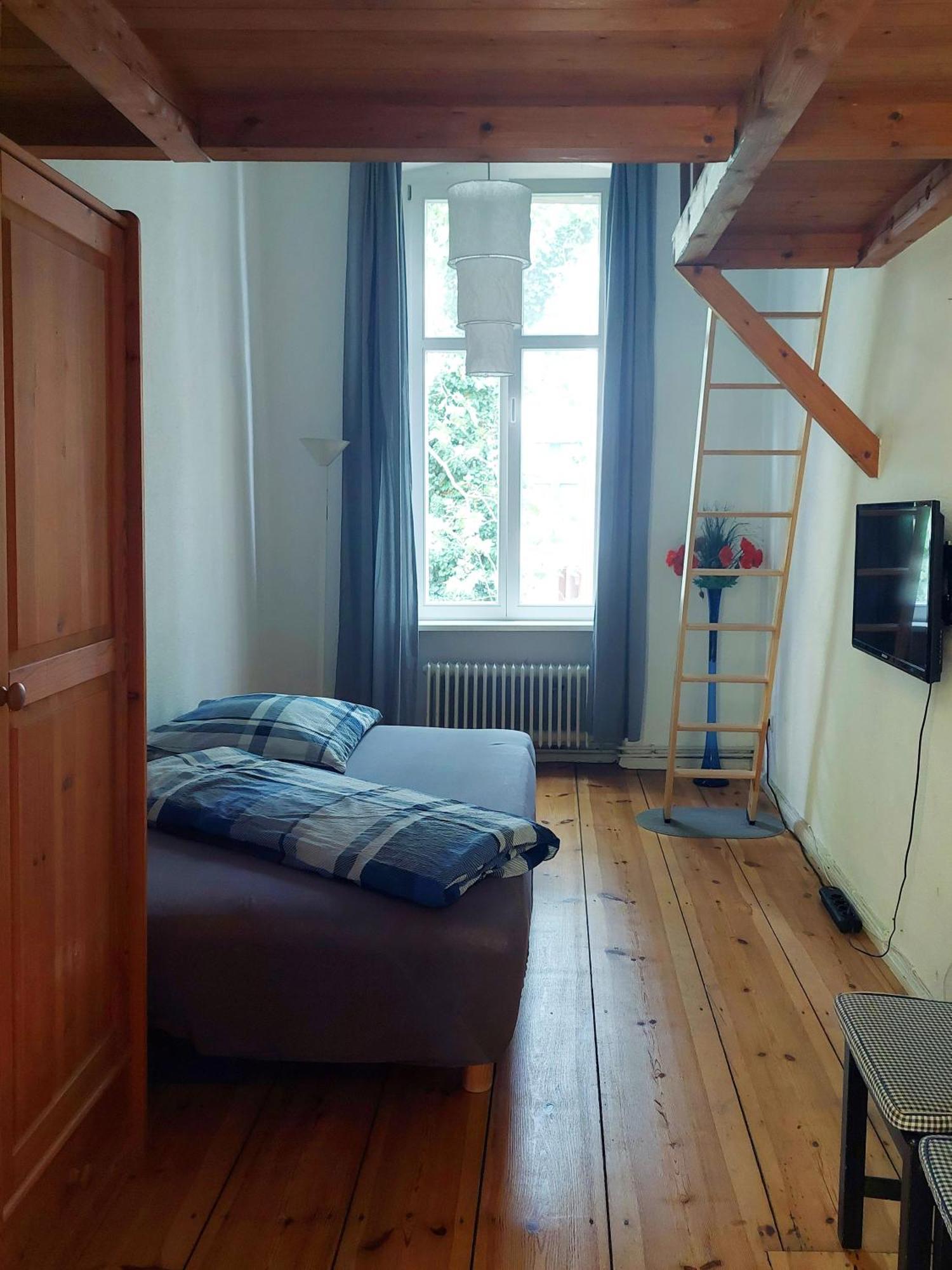 Ruhige In Kreuzberg Appartement